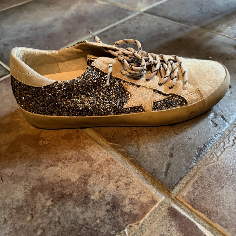 Women's Glitter Sneaker